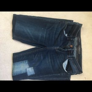 Limited patch jeans